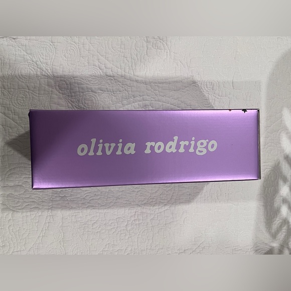 Stanley x Olivia Rodrigo Cup - Brand New! - Picture 3 of 4